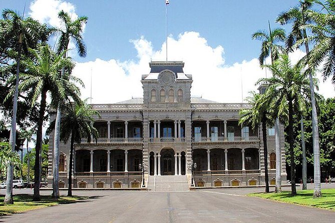 Pearl Harbor, USS Arizona and Honolulu City Tour - Morning Pickup To Pearl Harbor: The day starts before the crowds