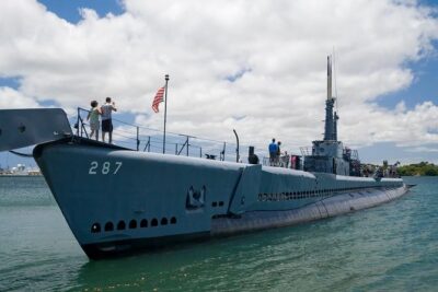 Pearl Harbor, USS Arizona and Honolulu City Tour - USS Arizona Memorial: Museum time, then the shuttle boat