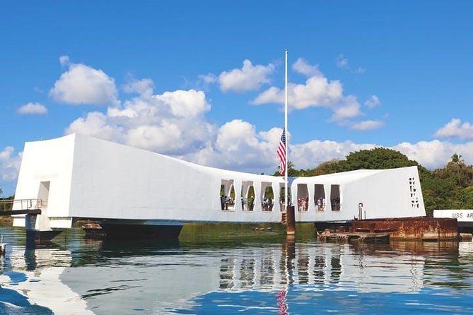 Pearl Harbor, USS Arizona and Honolulu City Tour - Food and breaks: your lunch options on the way