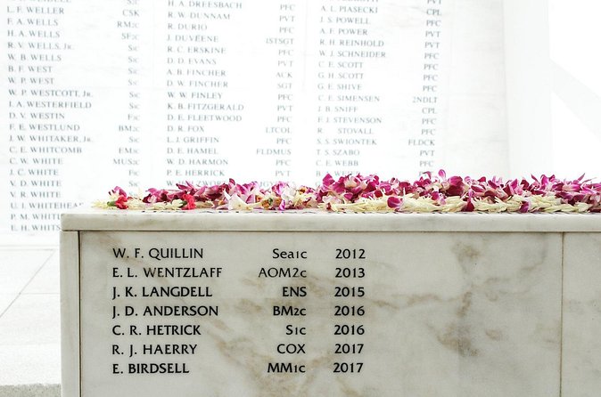 Pearl Harbor USS Arizona Memorial and Honolulu City Tour - The guide factor: what makes the difference
