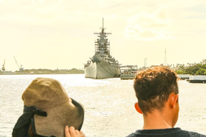 Pearl Harbor: USS Arizona Memorial & USS Missouri Battleship Tour from Waikiki - Walking, timing, and how to plan like a pro
