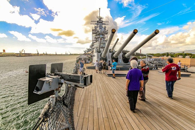 Pearl Harbor: USS Arizona Memorial & USS Missouri Battleship Tour from Waikiki - Visitor Center first: your best chance to understand what you’re seeing
