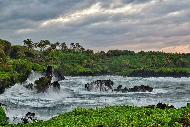 Private Full Day Hana Jeep Tour - Stop 2: Kaumahina State Wayside Park for ridge views and quick breathing room
