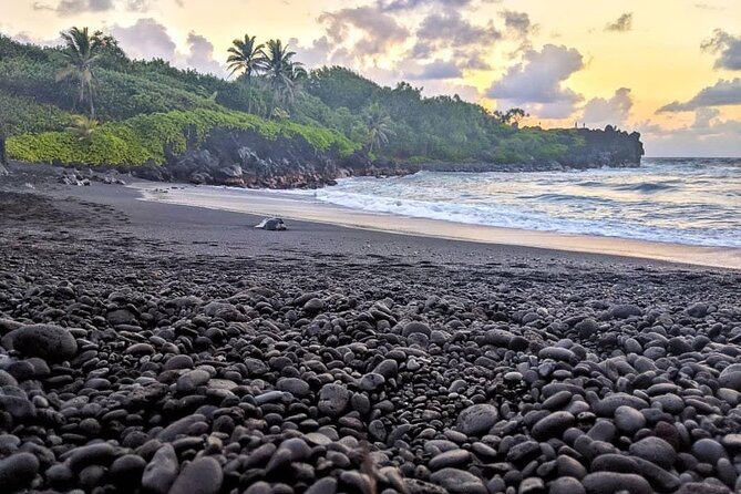 Private Full Day Hana Jeep Tour - Stop 5: Hana Bay for stores, souvenirs, and your lunch plan