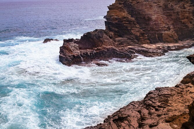 Private Half-Day Circle Island Highlights Tour in Oahu - Kualoa Regional Park shoreline stop: Chinamans Hat views without the full detour