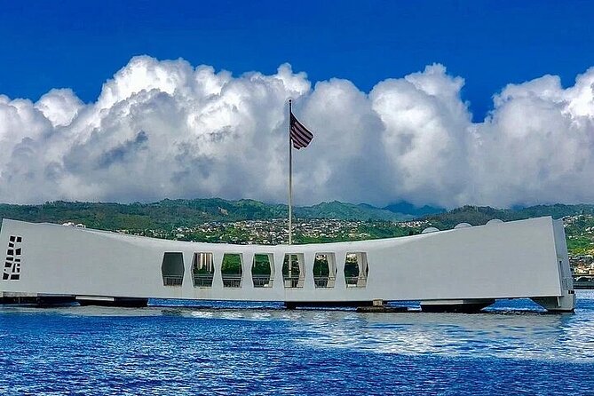Private Pearl Harbor USS Arizona Memorial - Getting picked up and handling Pearl Harbor ticket rules smoothly