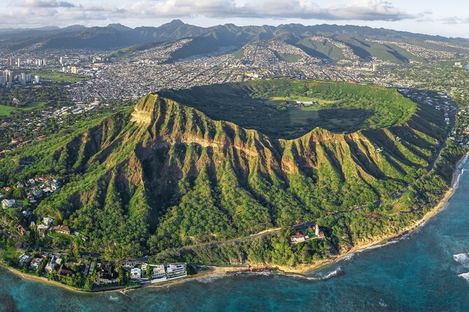 PRIVATE TOUR-Hike Diamond Head & Hawaiian Waterfall - The Built-In Fuel: Plate Breakfast, Snacks, and Water Between Hikes