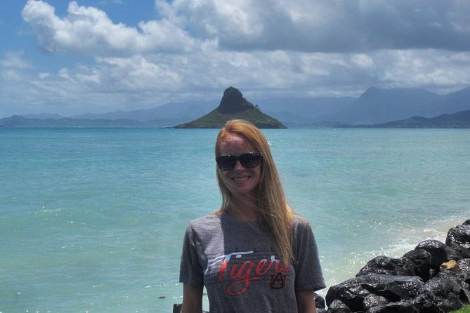 Private Tour of Oahu for 6 to 11 people - up to 8 hours - The Grand Circle stops you can request (temples, North Shore, and ocean time)