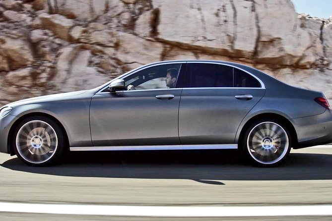 Private Transfer Honolulu Airport HNL to Waikiki by Sedan - Should you book this HNL to Waikiki private sedan?