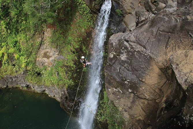 Rappel Maui Waterfalls and Rainforest Cliffs - How the safety briefing actually helps you rappel