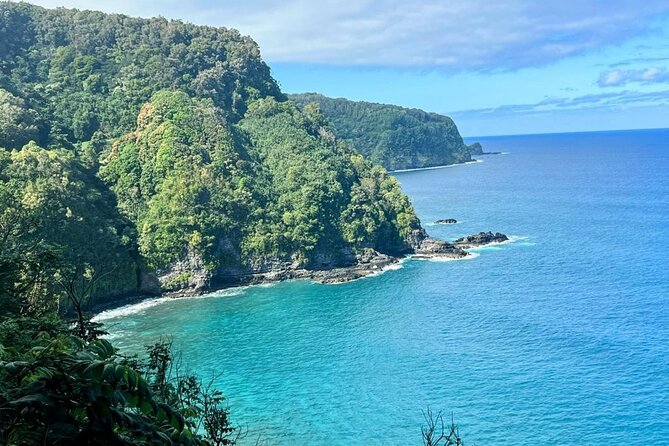 Road To Hana Black Sand Beach Waterfalls & Turtles Tour - Quick Local Fuel at 210 Keanae Rd Banana Bread Stop (15 Minutes)
