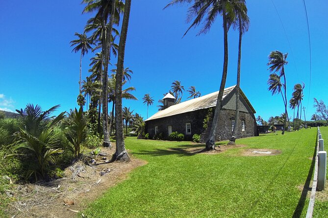 Road to Hana Rainforest, Black Sand Beach, Waterfalls & Lunch - Hana Bay, lava tubes, and the bonus “volcanic Maui” stops