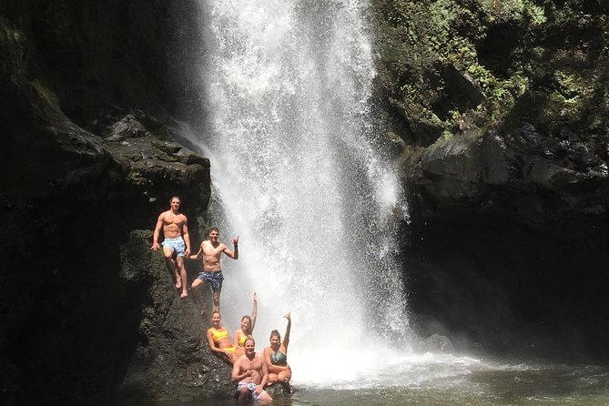 Road to Hana Tour - Ke‘anae Point: Village Life, Taro Fields, and Banana Bread