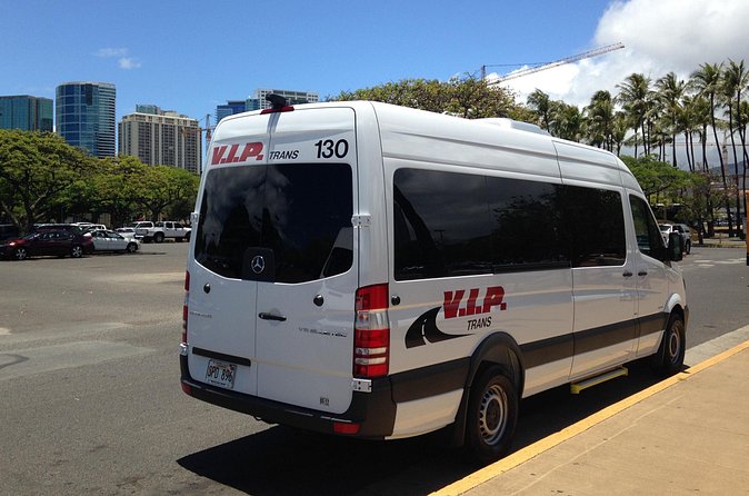 Round-Trip Airport Shuttle Kahului Airport on Maui - Lei Greeting Upgrade and the Little Touches That Make Arrival Feel Less Like Logistics