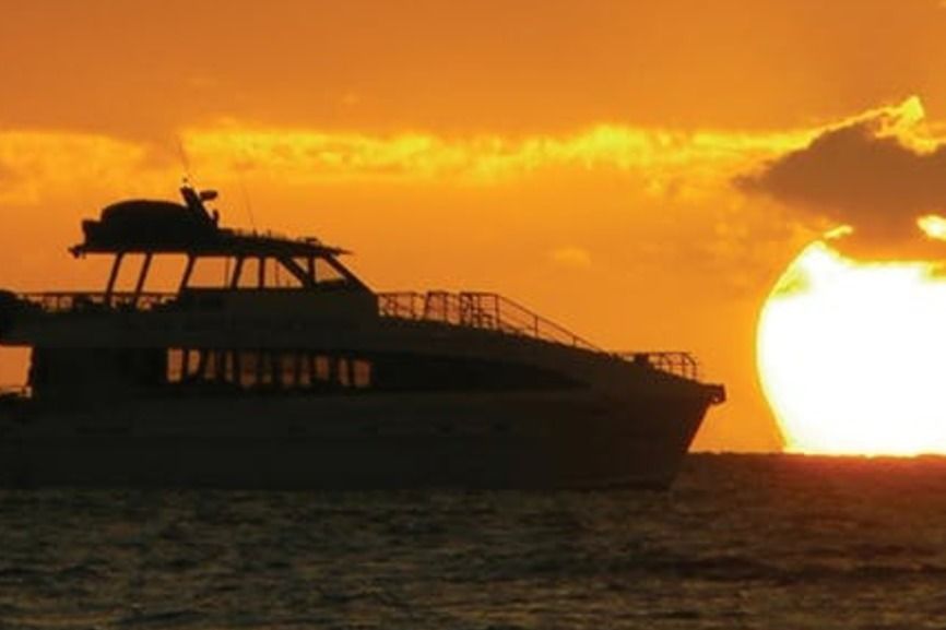South Maui: Sunset Cruise with 4-Course Dinner and Drinks - Where You Start: Pacific Whale Foundation or Maui Harbor Shops