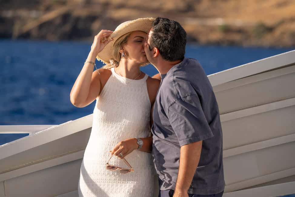 South Maui: Sunset Prime Rib or Mahi Mahi Dinner Cruise - Sunset viewing in real life: Kahalawai, Lanai, and the weather factor