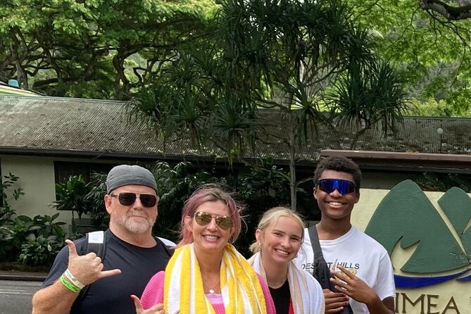 "The Dole Plantation" & "North Shore" Private Limousine VIP Tour! - Price and Value: Is $899 a Smart Deal for Your Group?