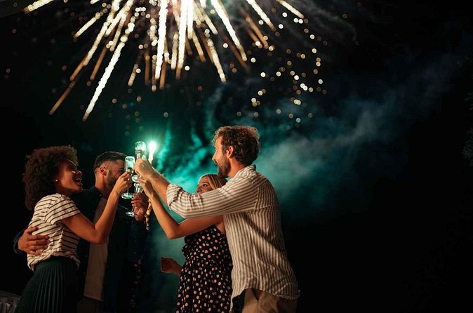 Waikiki Friday Fireworks Cruise Including Transportation - Drinks and snacks: the included vibe, plus what to bring