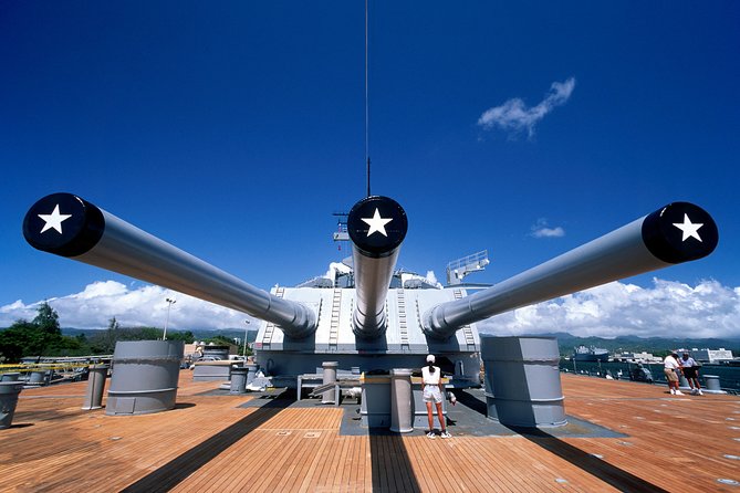 WWII Pearl Harbor Heroes Deluxe Tour - A Full WWII Pearl Harbor Day Starting at 6:45am