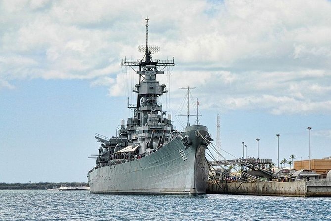WWII Pearl Harbor Heroes Deluxe Tour - USS Arizona Memorial: What You’ll See and What to Wear