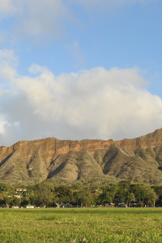 （2nd)Diamond Head Hike w/ Malasada Starts at 7:00 a.m. - Where you’ll get picked up in Waikiki and nearby