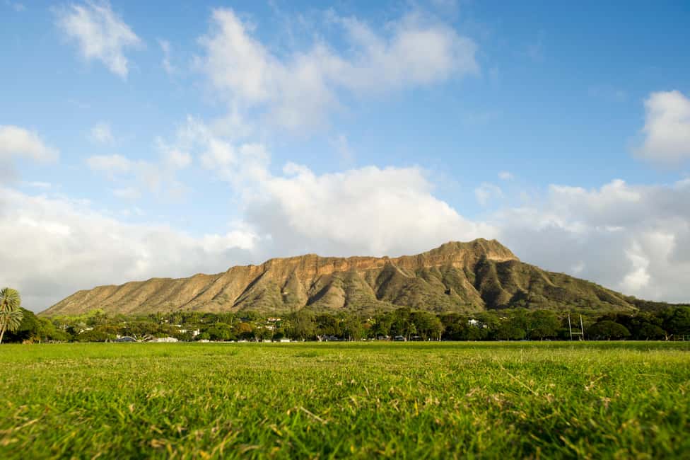 （2nd)Diamond Head Hike w/ Malasada Starts at 7:00 a.m. - The hike itself: 1.6 miles each way’s worth of effort